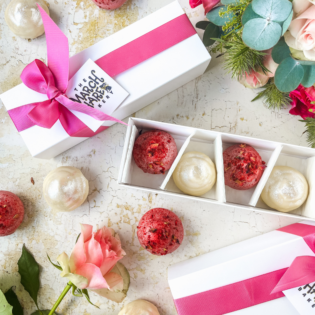 Love Bites: Valentine's Macaron Kisses