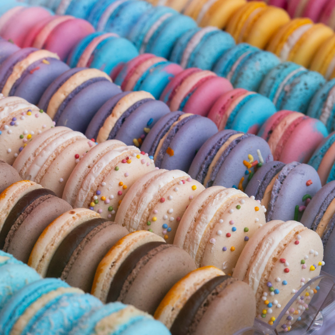 Surprise Mixed Macarons: Limited-Time Flavours