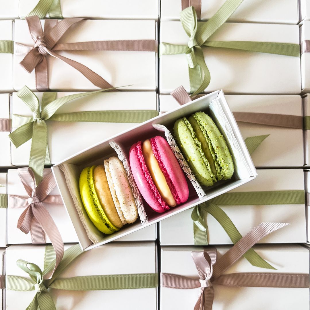 Holiday Pick & Mix Macarons: A Festive Trio