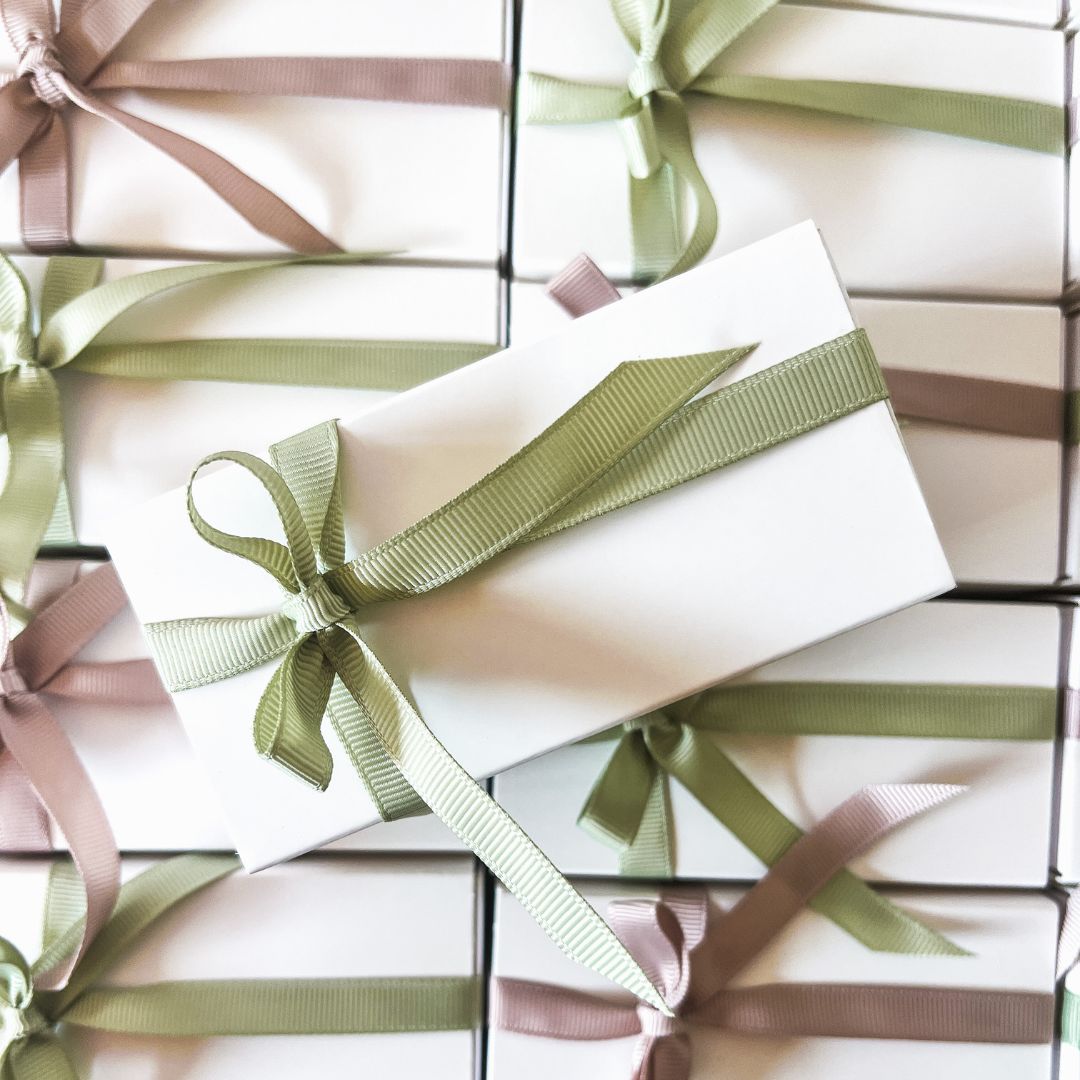 Christmas Pudding Macarons: A Festive Trio (Box of 3)